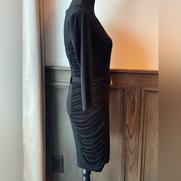 Carmen Marc Valvo Black Long Sleeve Dress with Gold Buckle Euc size small - Picture 4 of 7